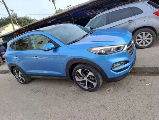 Hyundai Tucson image 3