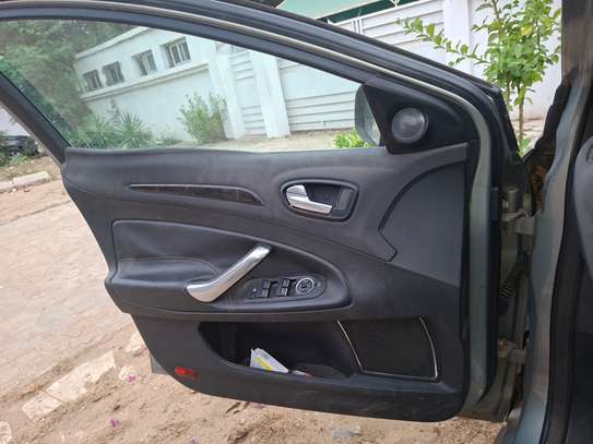 Ford intérieur cuir image 5