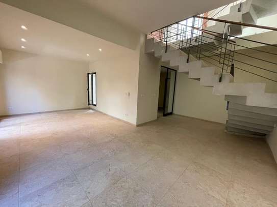 Villa contemporaine à louer Almadies image 11