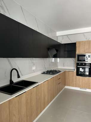 Appartements F4 et F5 à louer au point E image 5