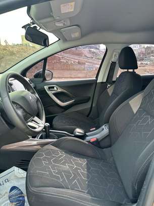 Peugeot 2008 image 10