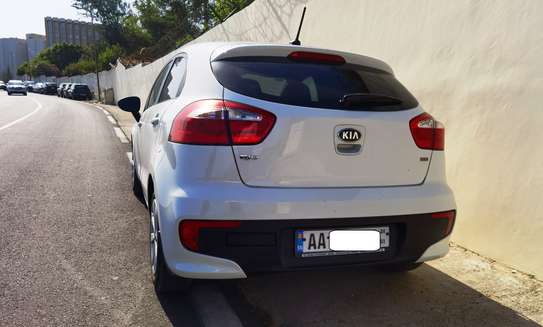 LOCATION KIA RIO AUTOMATIQUE/ESSENCE image 3