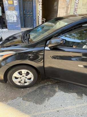 Hyundai elantra 2016 image 4