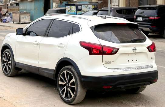 Nissan Rogue Sport SL 2018 image 2