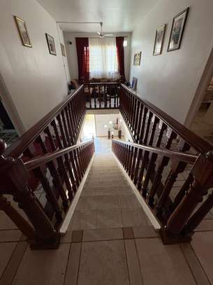 Villa non meublée à usage d'habitation ou de bureau image 12