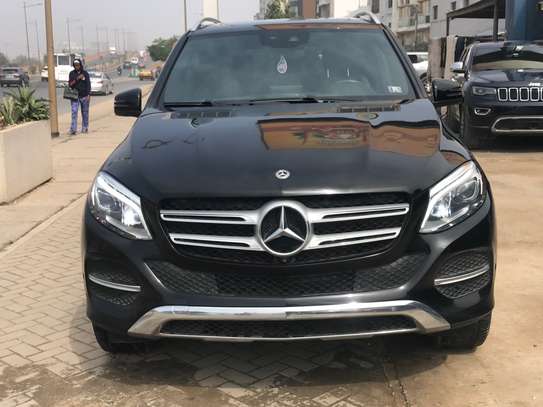 Mercedes Benz GLE 350 image 1