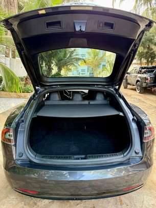 TESLA MODEL S  2016 image 15