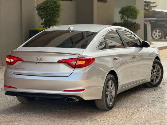 Hyundai Sonata 2015 image 4