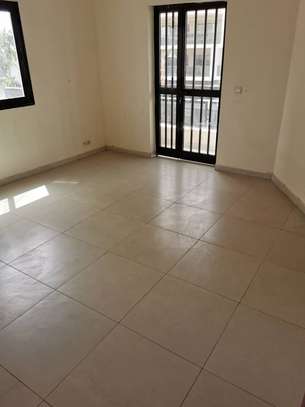Appartement à louer à Ngor pour bureau image 4