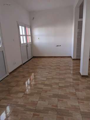 A louer un grand appartement image 5