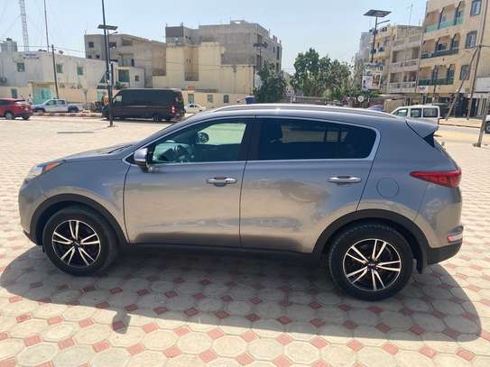 Kia Sportage limited image 2