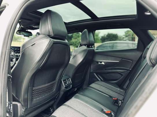 PEUGEOT 3008 GTLINE image 9