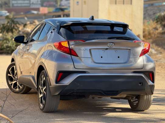 Toyota c-hr 2019 image 10