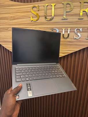 Yoga slim 7pro icore7 256g ram8 image 2
