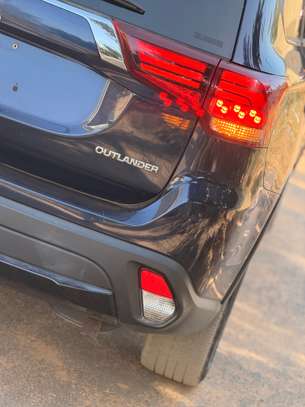 2018 MITSUBISHI OUTLANDER 7places image 2