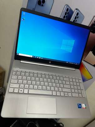 Hp laptop 15s 12th generation 512go ssd rame 8go image 2
