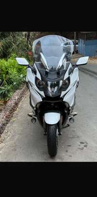 BMW image 6