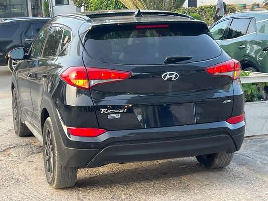 Hyundai Tucsson image 4