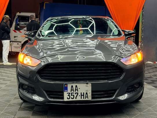 Ford fusion image 1
