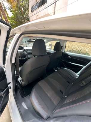 À vendre Peugeot 308 image 4