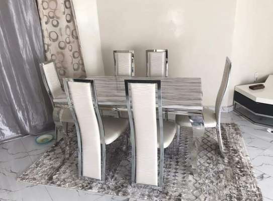 Table à manger 6 chaises marbre image 1
