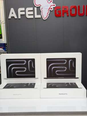 MacBook Pro M5 image 1