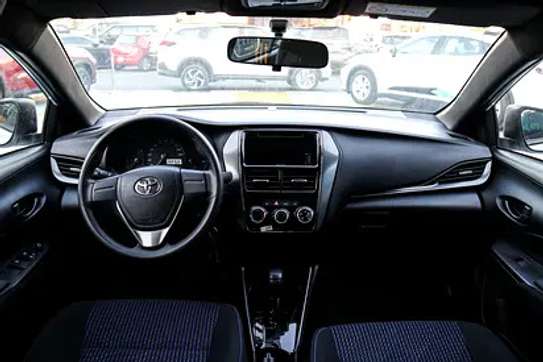TOYOTA YARIS 2025 image 4