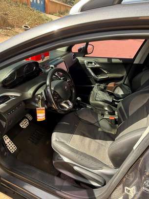 Peugeot 2008 année 2015 image 8
