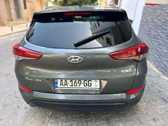 Hyundai Tucson image 3