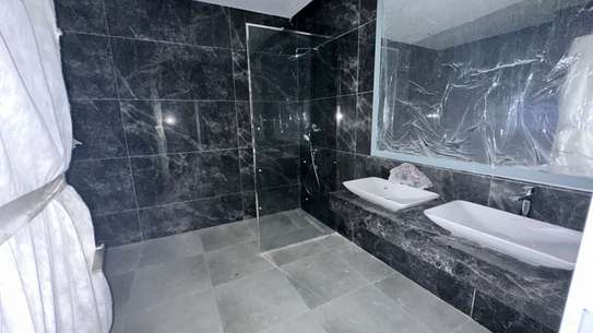 Appartements F4 + chambre domestique Almadies (340m2) image 7