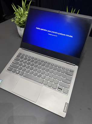 Lenovo i5 8th gen SSD 256gb /16gb ram image 7