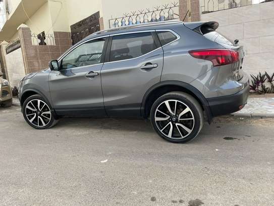 NISSAN QASHQAI 2018 image 9