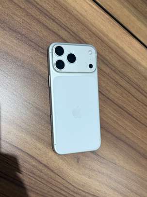 Iphone 17 pro max image 2