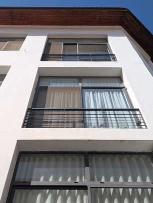 Appartement F4 à louer Centre Ville en face Pullman image 1