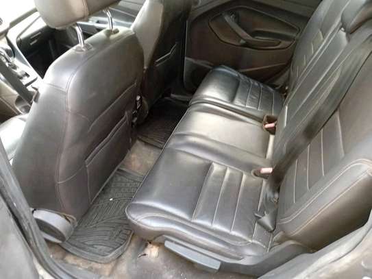 Je vend ford escape automatic essence climatisé année 2014 image 4