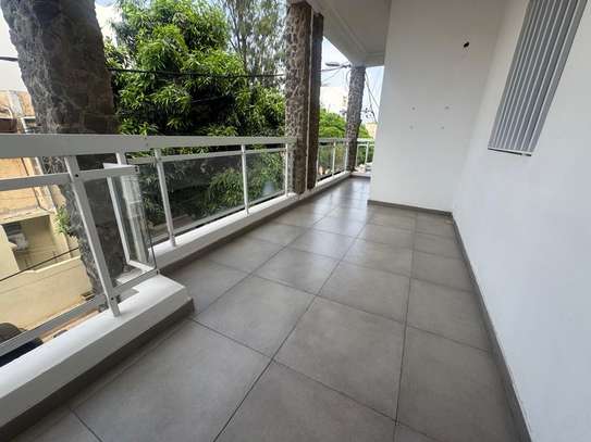 Appartement vide à louer à sotrack Mermoz image 1