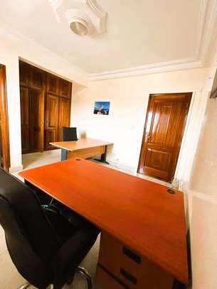 À LOUER DES BUREAUX MEUBLÉS SUR LA VDN image 7