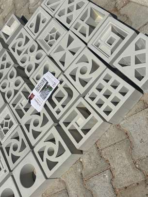 Claustras decoratifs beton, bois, terre image 2