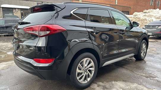 Hyundai Tucson image 6