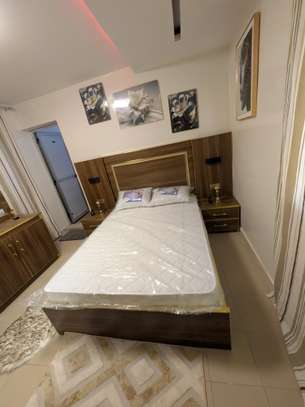 Ensemble chambre complet bois foncé design moderne image 6