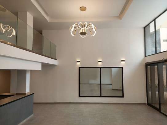 Appartement F4 neuf avec piscine commune image 7
