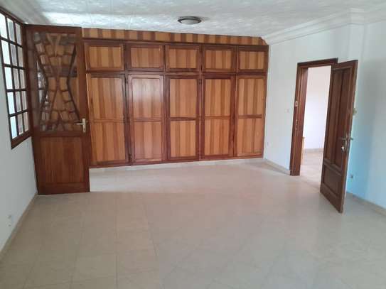 Grande villa aux Maristes image 2