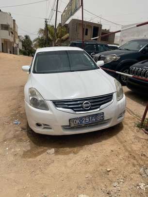 Nissan altima image 2