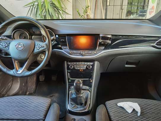 Opel Astra K Sports Tourer 1.6 CDTI 136HP Dynamic image 5