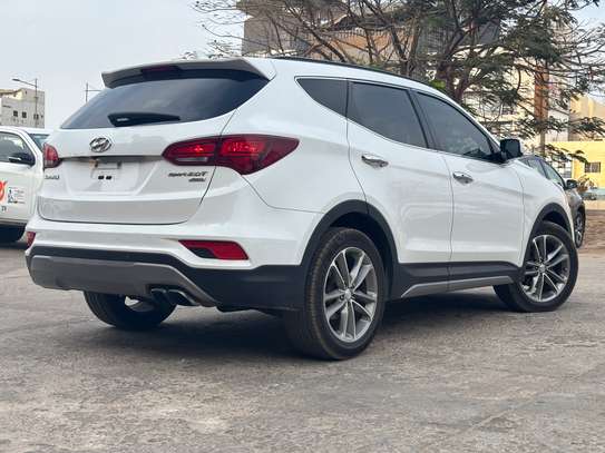 HYUNDAI SANTAFÉ 2017 image 6