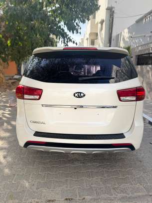 Kia carrens 2017 image 3