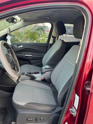 Ford Escape image 10