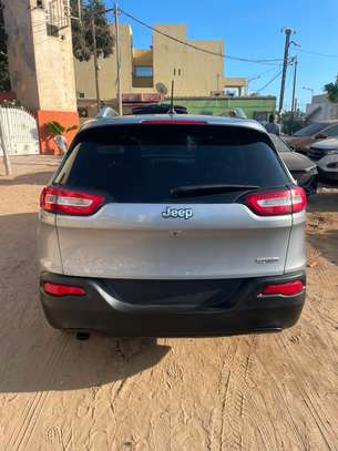 JEEP LATITUDE 2018 image 3