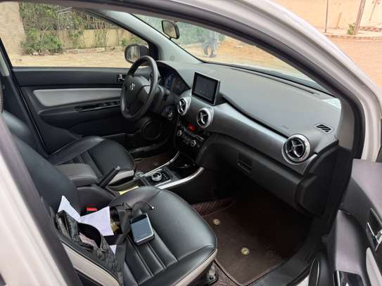 SUV Électrique BAIC EC5 image 7