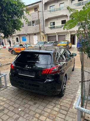 Peugeot 308 année 2018 image 3